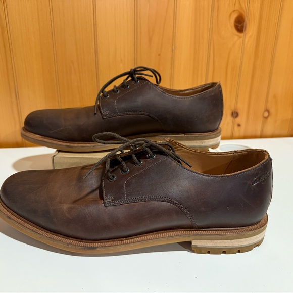 Clarks Dark Brown Leather Oxfords - Picture 1 of 4